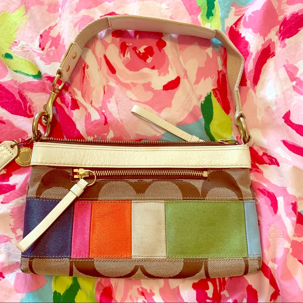 Signature stripe clutch
